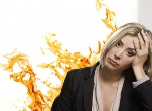 Bốc hỏa ở phụ nữ tiền mãn kinh kéo dài bao lâu? Gợi ý 8 cách kiểm soát tình trạng bốc hỏa 